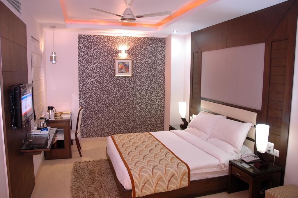 Hotel Palmdale Zirakpur Cameră foto